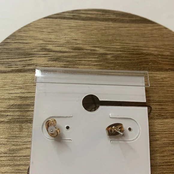 Francesca’s Chandelier Fashion Earrings Upside Down U Shape New - Picture 4 of 5